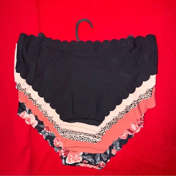 Authentic NWT